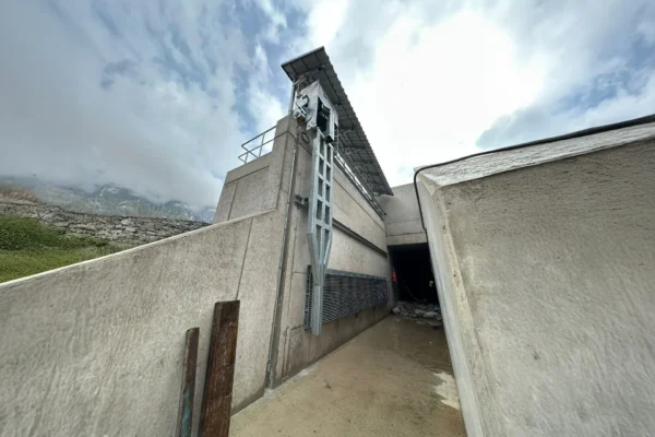 Einlaufbauwerk mit Rechenreinigungsanlage, Kraftwerk Stegenwald